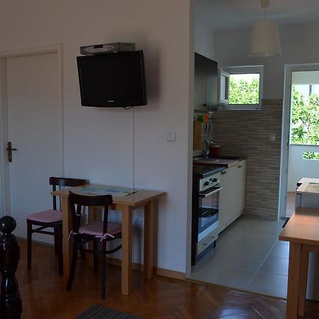 Apartments Mili บัชกา ภายนอก รูปภาพ
